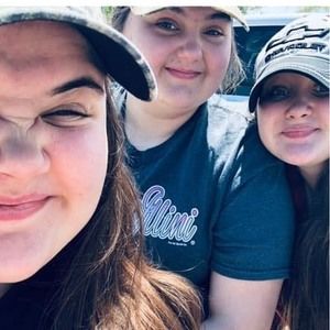 Meet your Posher, Jasmine